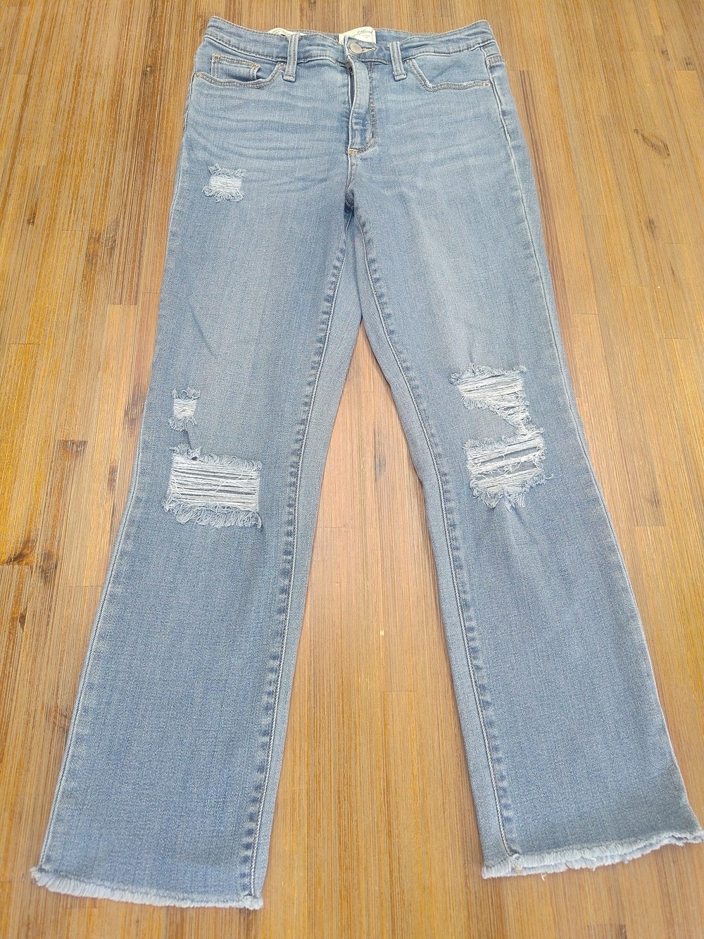 Universal Thread Size 4/27 High Rise Slim Straight Crop Jeans Light Wash Stretch